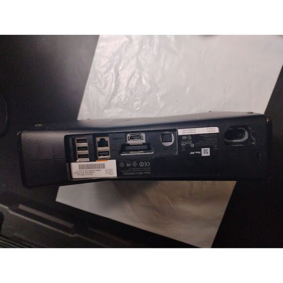 Black XBox 360 S System Has Parental Restriction On Won't Play Some Discs - Picture 6 of 9